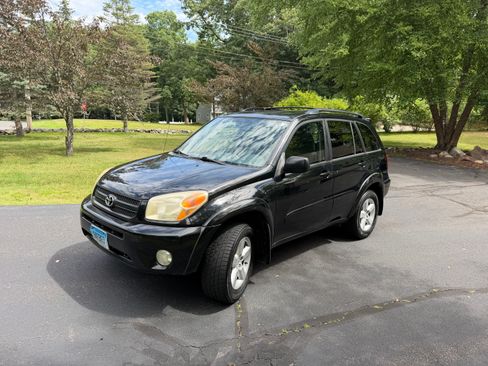 Used 2004 Toyota RAV4 4WD w/ "L" Pkg image 1