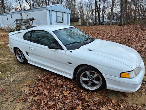Used 1998 Ford Mustang GT image 1