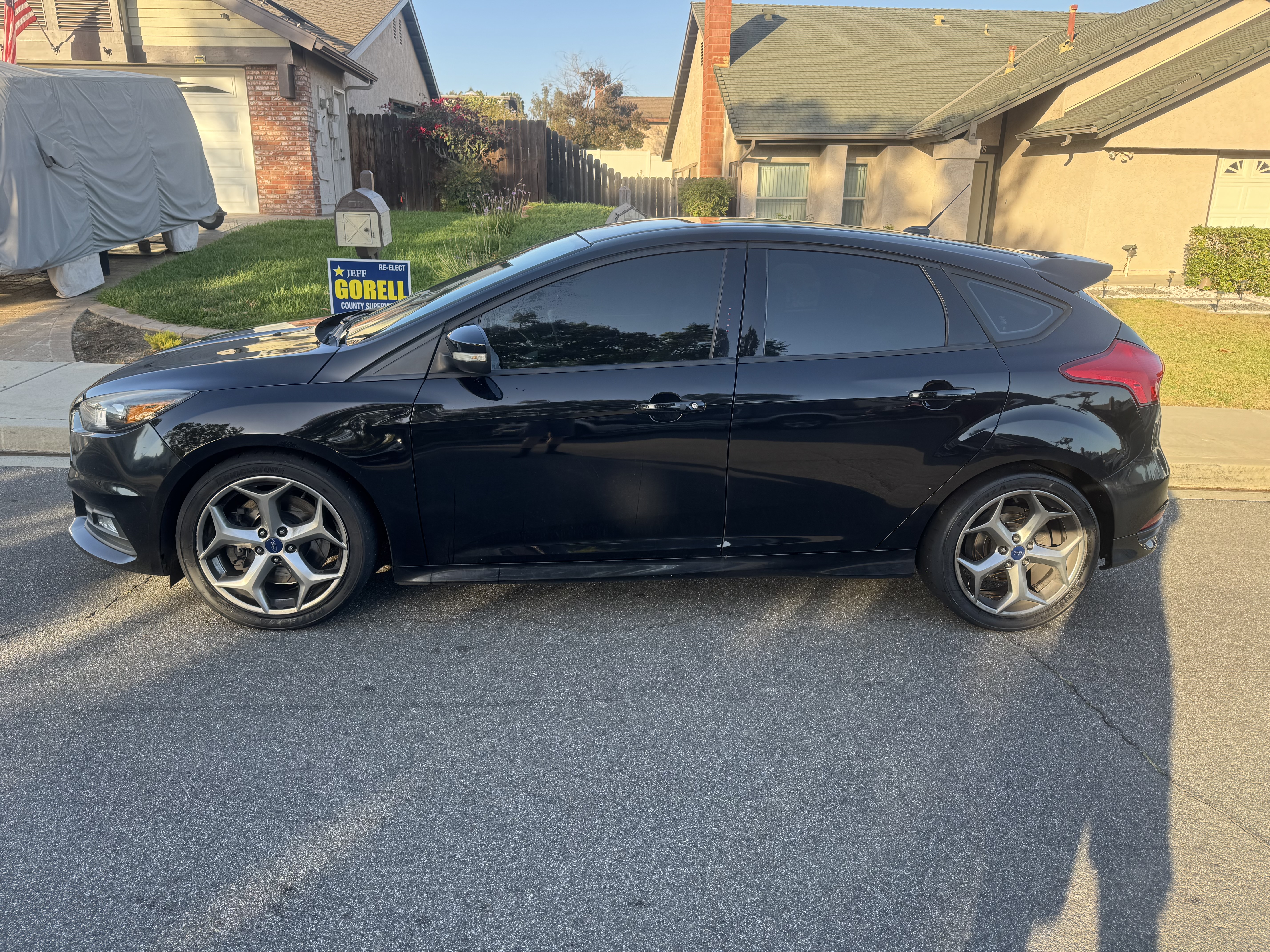 Used 2016 Ford Focus ST w/ Equipment Group 402A FWD image 4