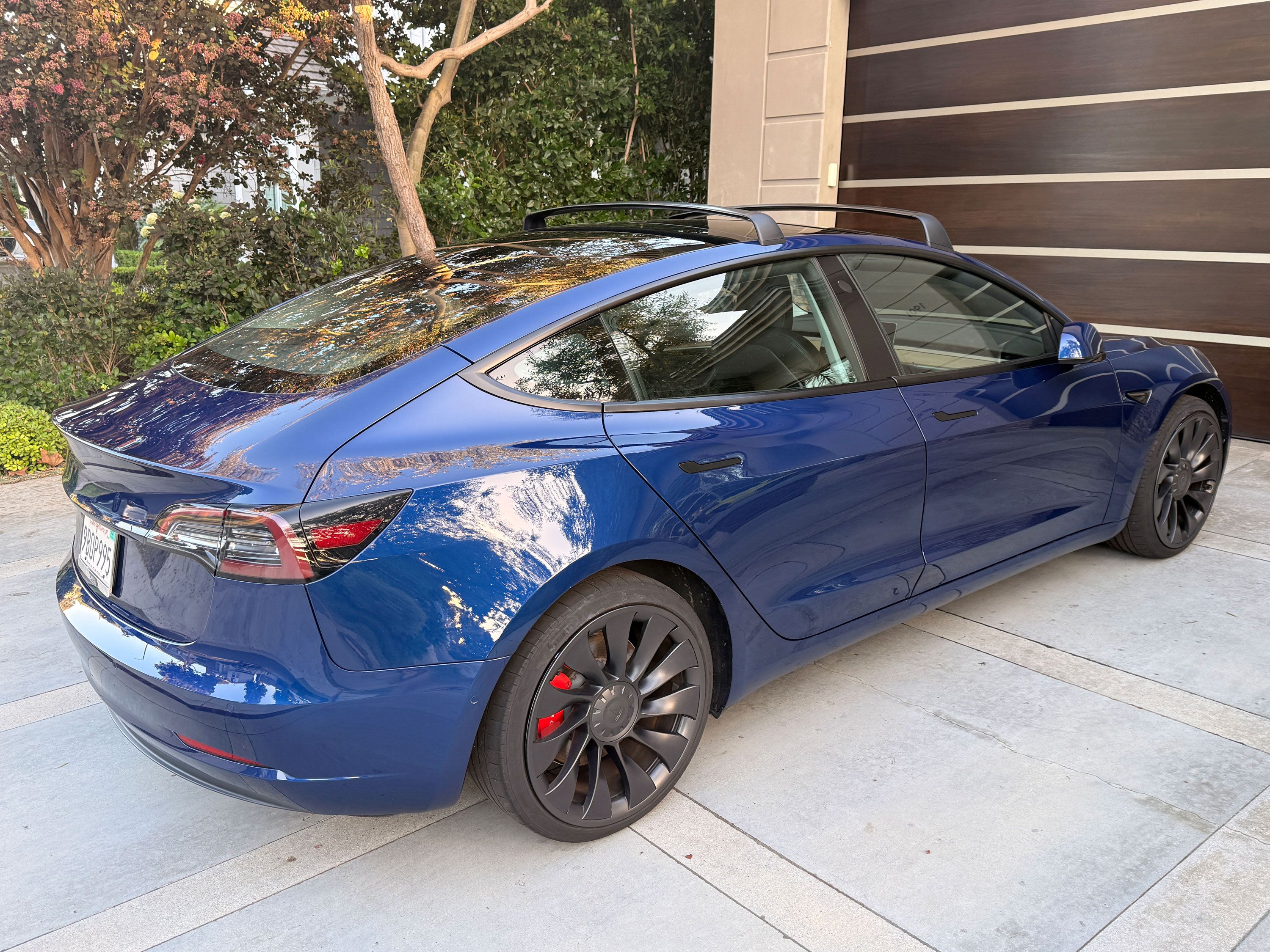 Used 2022 Tesla Model 3 Performance AWD/4WD image 1