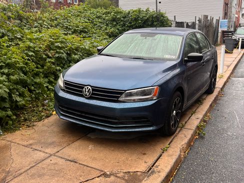 Used 2015 Volkswagen Jetta S FWD image 2