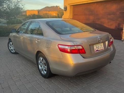 Used 2007 Toyota Camry LE image 2