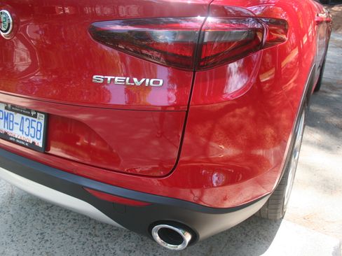 Used 2018 Alfa Romeo Stelvio Ti Sport AWD/4WD image 24