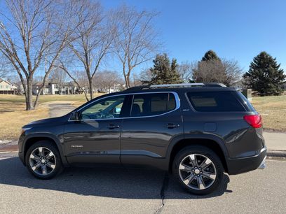 Used 2017 GMC Acadia SLT