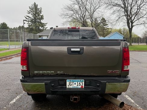 Used 2008 GMC Sierra 2500 SLT AWD/4WD image 9