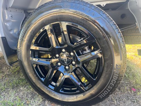 Used 2025 Chevrolet Silverado 1500 RST image 14