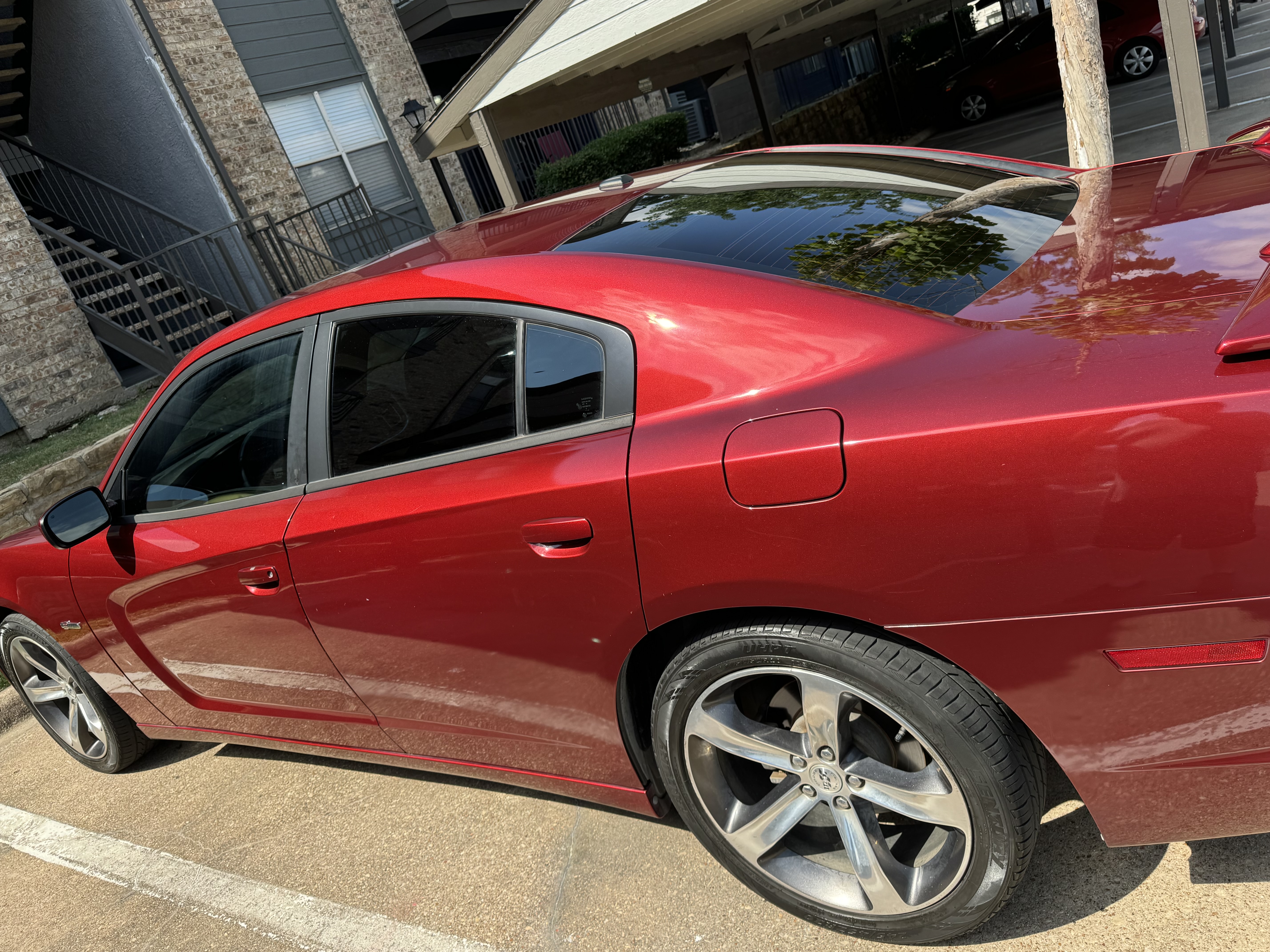 Used 2014 Dodge Charger SXT RWD image 5