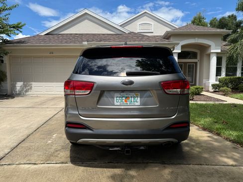 Used 2017 Kia Sorento EX AWD/4WD image 9