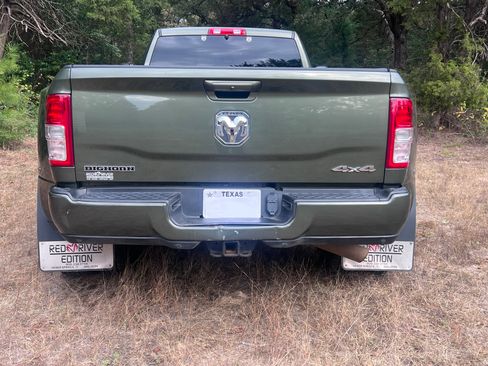 Used 2021 RAM 3500 Big Horn w/ Level 1 Equipment Group image 4