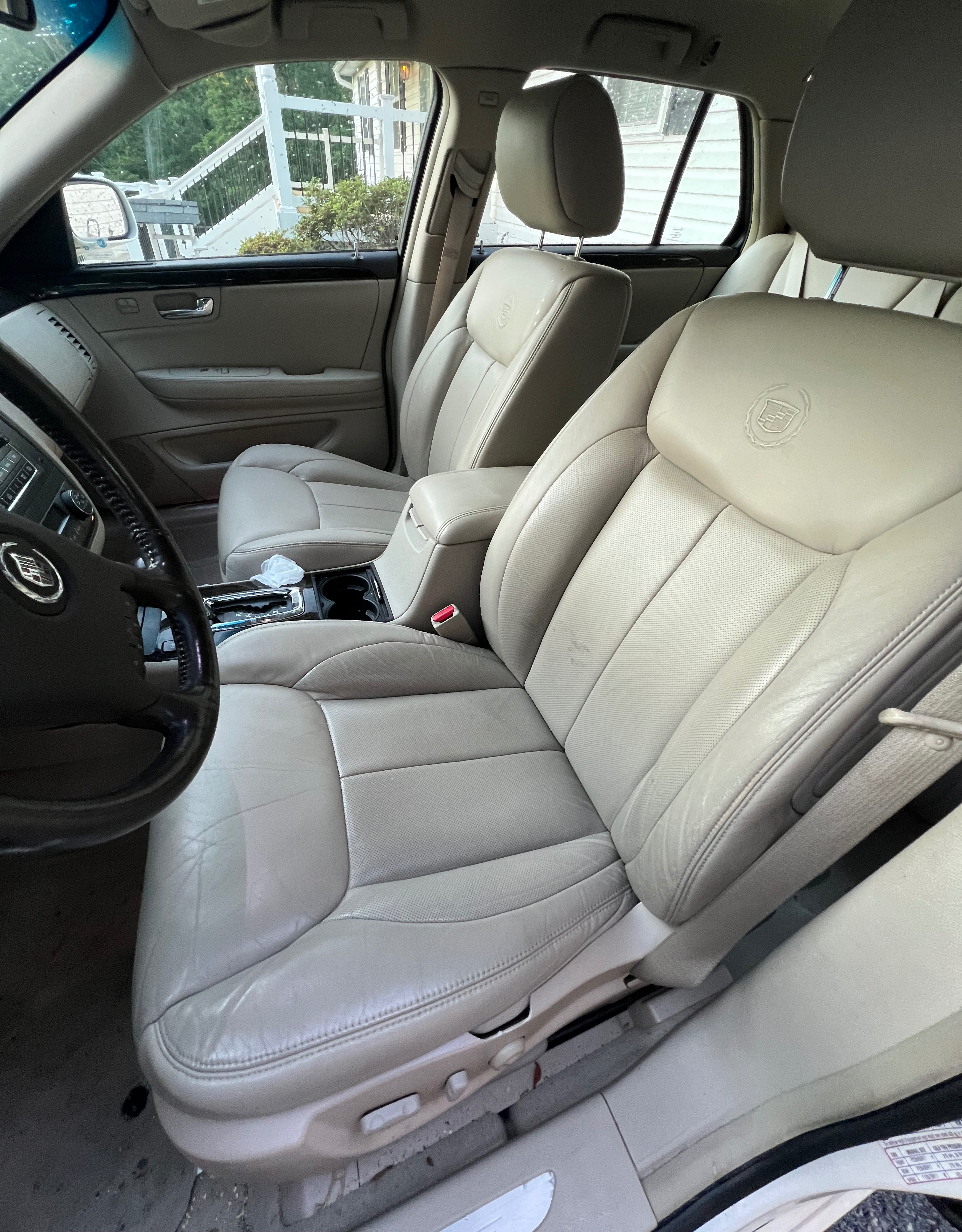 Used 2008 Cadillac DTS FWD image 9