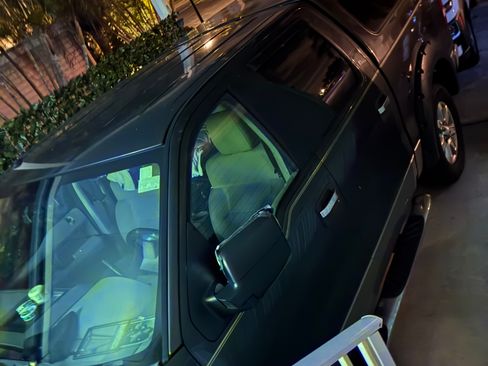 Used 2006 Ford F150 XLT image 1