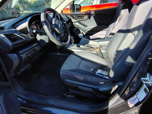 Used 2019 Subaru Crosstrek 2.0i Premium w/ Moonroof Package image 21