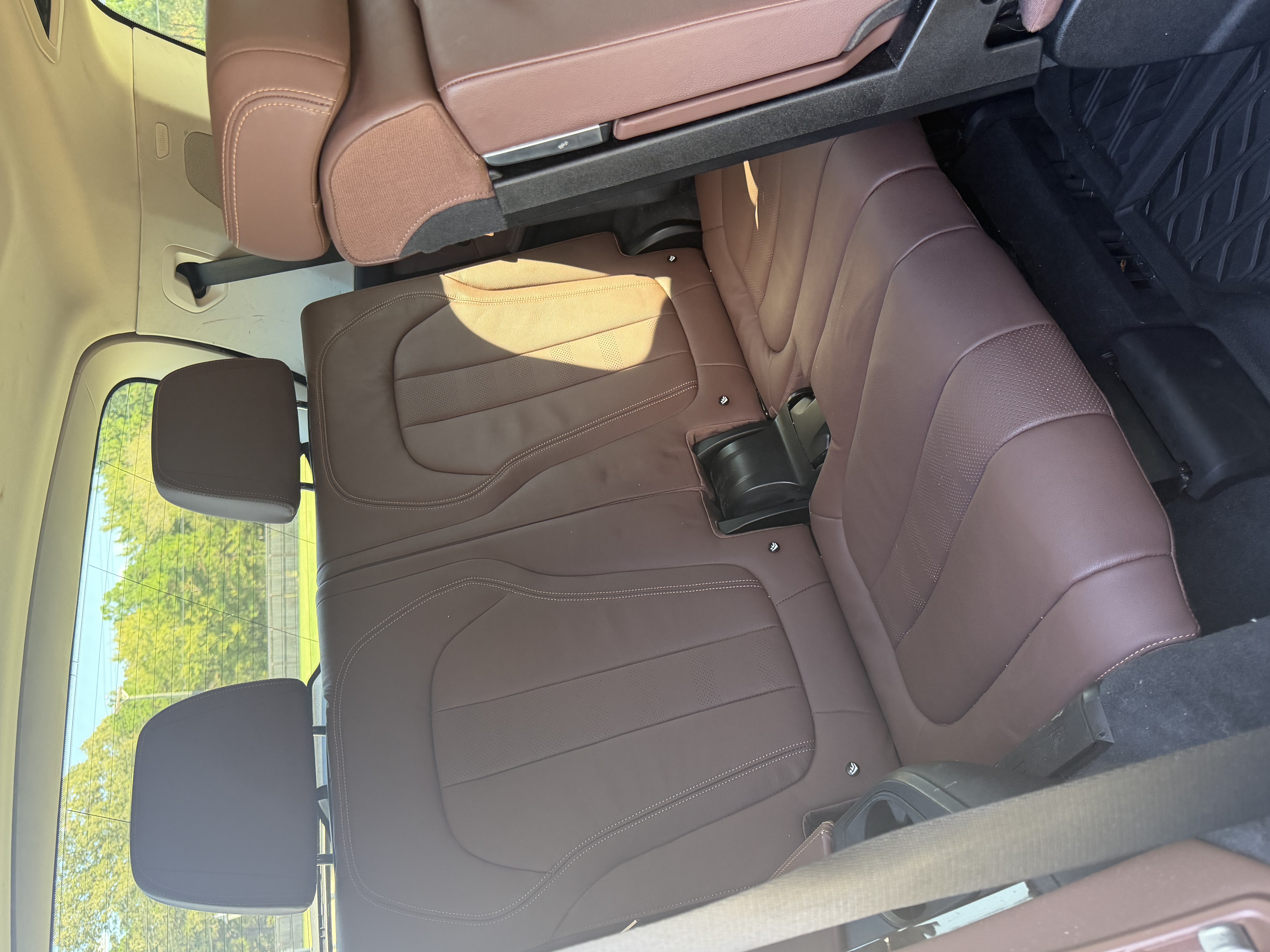 Used 2019 BMW X7 xDrive40i w/ Premium Package AWD/4WD image 11
