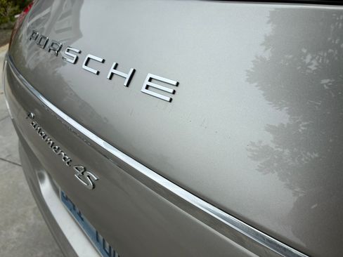 Used 2010 Porsche Panamera 4S image 19