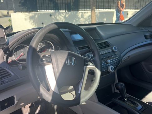 Used 2010 Honda Accord LX image 8