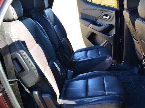 Used 2022 Chevrolet Traverse High Country w/ LPO, Cargo Package image 15