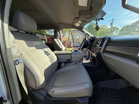 Used 2017 Ford F250 XLT image 12