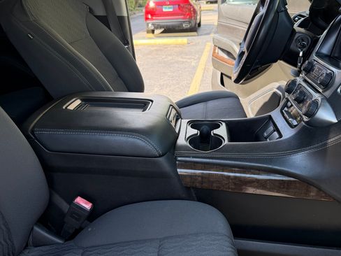 Used 2018 Chevrolet Tahoe LS image 11