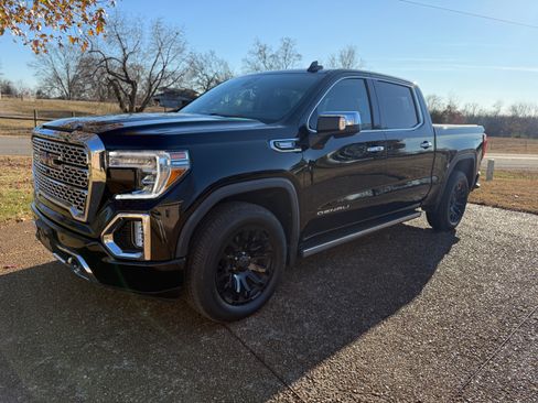 Used 2021 GMC Sierra 1500 Denali image 1