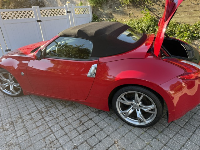 Used 2012 Nissan 370Z Touring w/ Sport Pkg RWD image 8