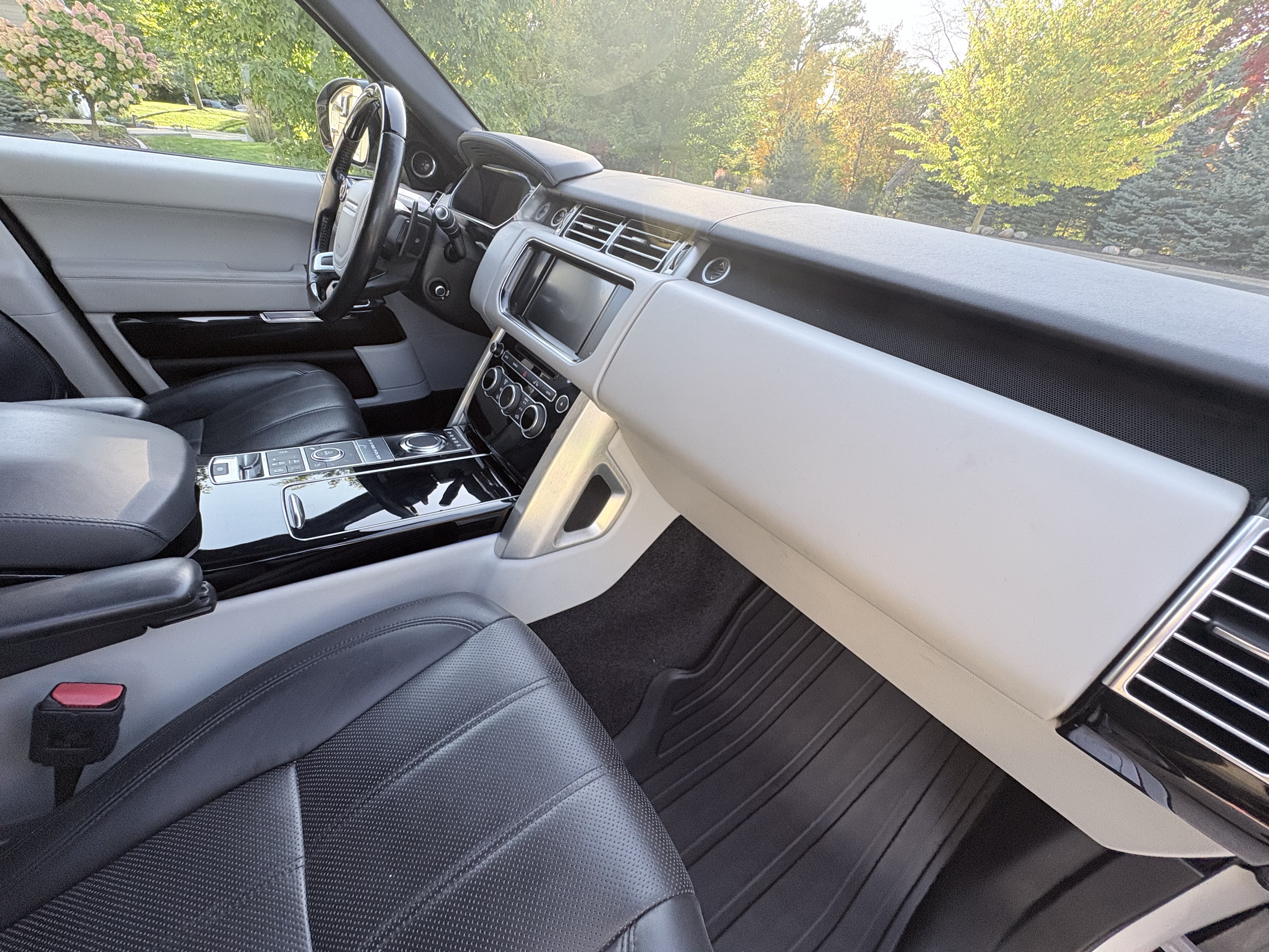 Used 2016 Land Rover Range Rover HSE AWD/4WD image 9