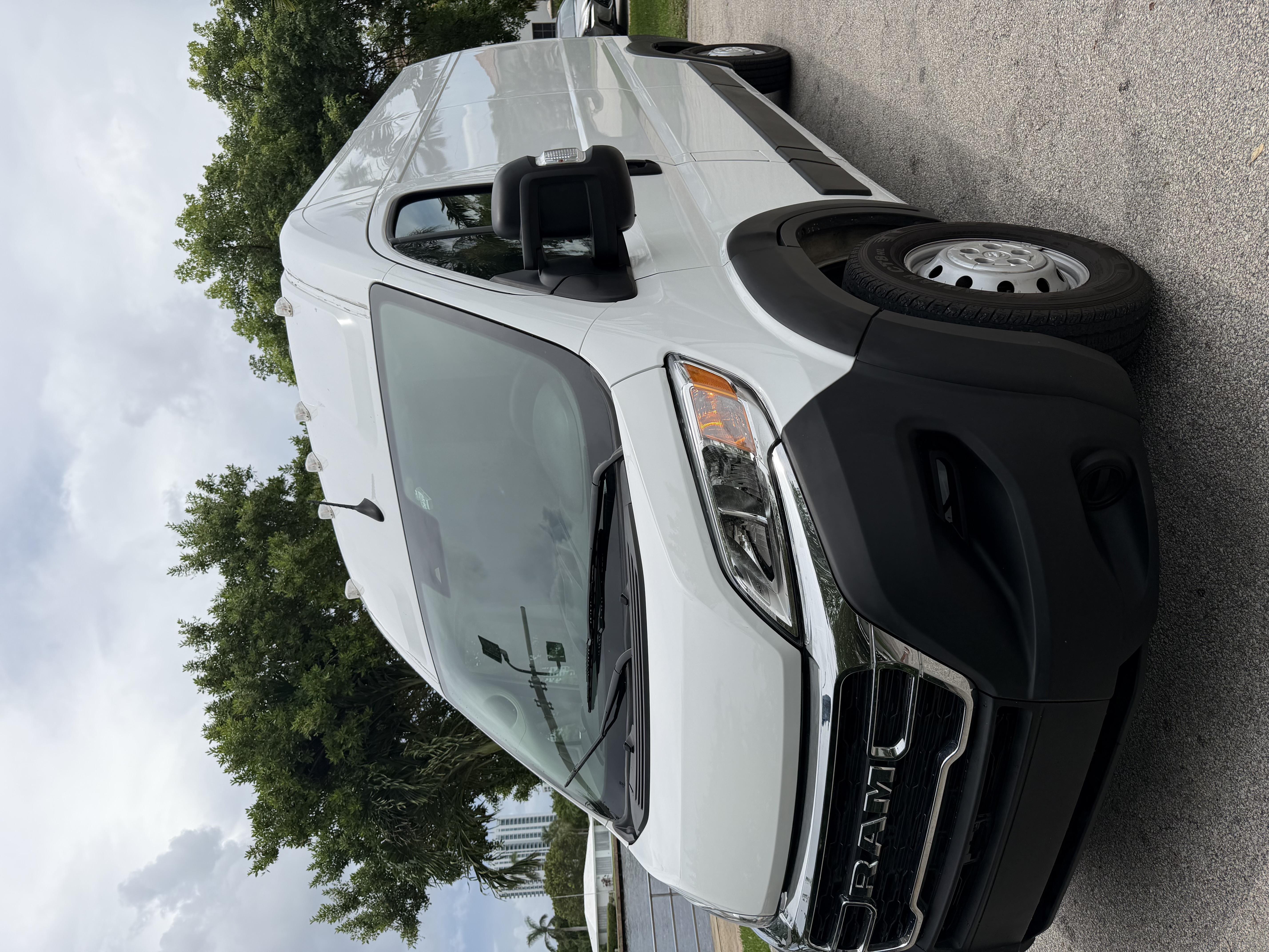 Used 2023 RAM ProMaster 2500 w/ Interior LED Lighting Group FWD image 1