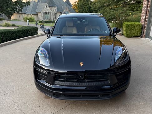 Used 2023 Porsche Macan image 6