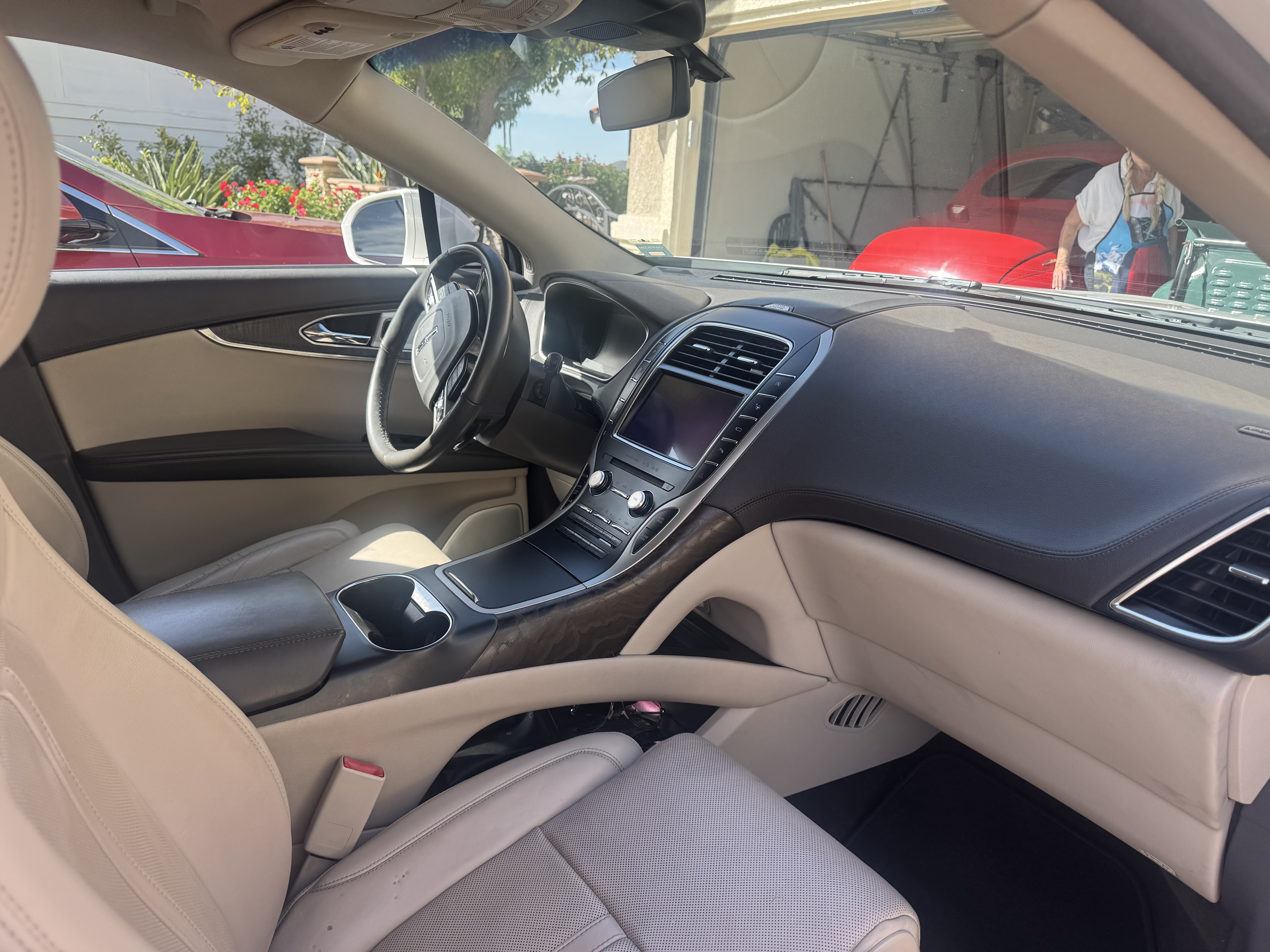 Used 2019 Lincoln Nautilus Reserve w/ Ultimate Package FWD image 6