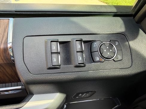 Used 2020 Ford F150 Lariat RWD image 6