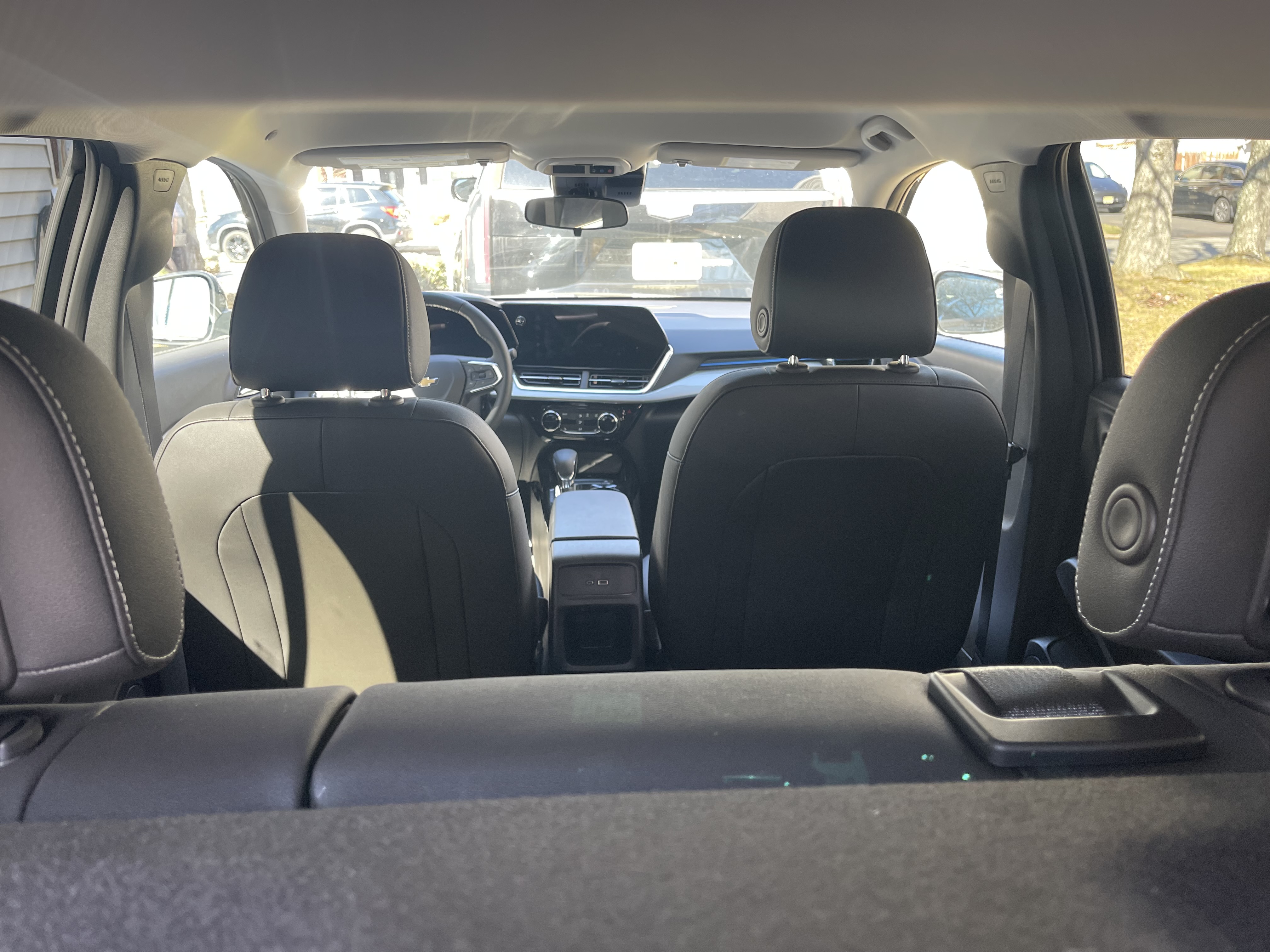 Used 2025 Chevrolet Trax LT w/ Driver Confidence Package FWD image 26