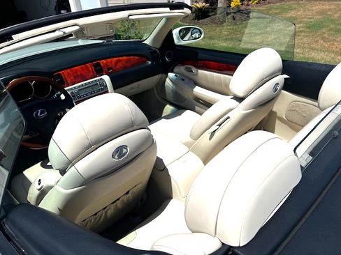 Used 2008 Lexus SC 430 Convertible image 12