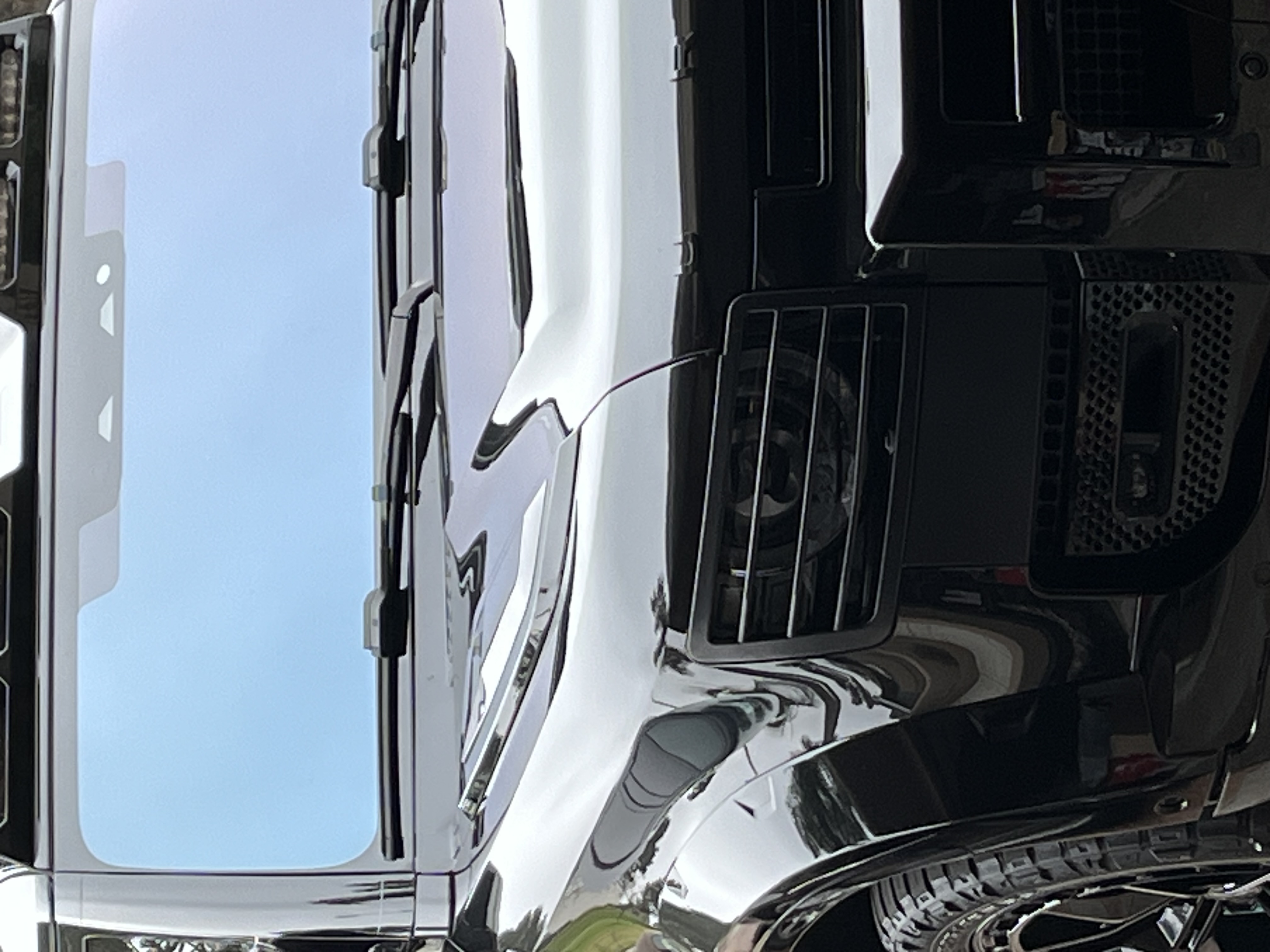 Used 2021 Land Rover Defender 110 SE AWD/4WD image 4