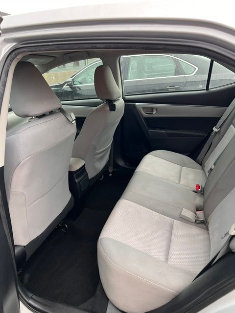 Used 2014 Toyota Corolla LE FWD image 9