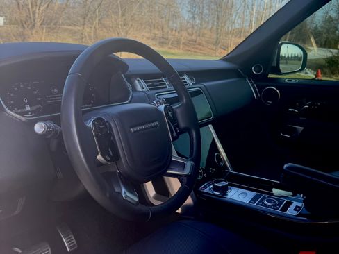 Used 2021 Land Rover Range Rover P525 Westminster Edition image 10