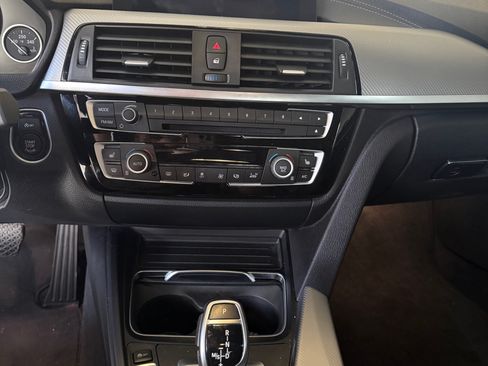 Used 2018 BMW 440i Convertible image 10