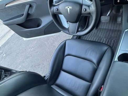Used 2023 Tesla Model Y Long Range AWD/4WD image 12