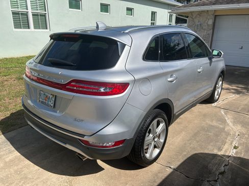 Used 2017 Lincoln MKC Premiere FWD image 12
