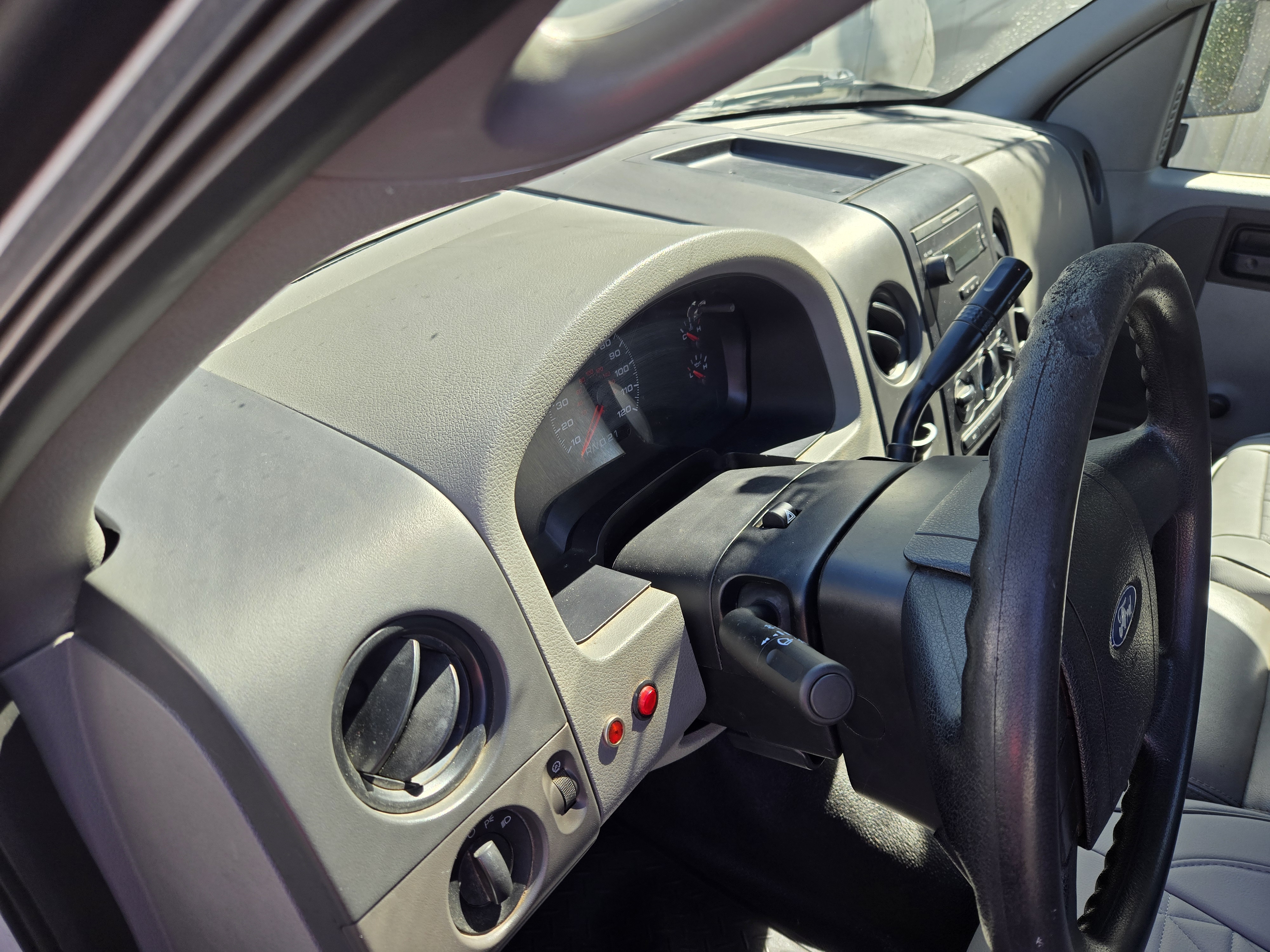 Used 2006 Ford F150 XL RWD image 6