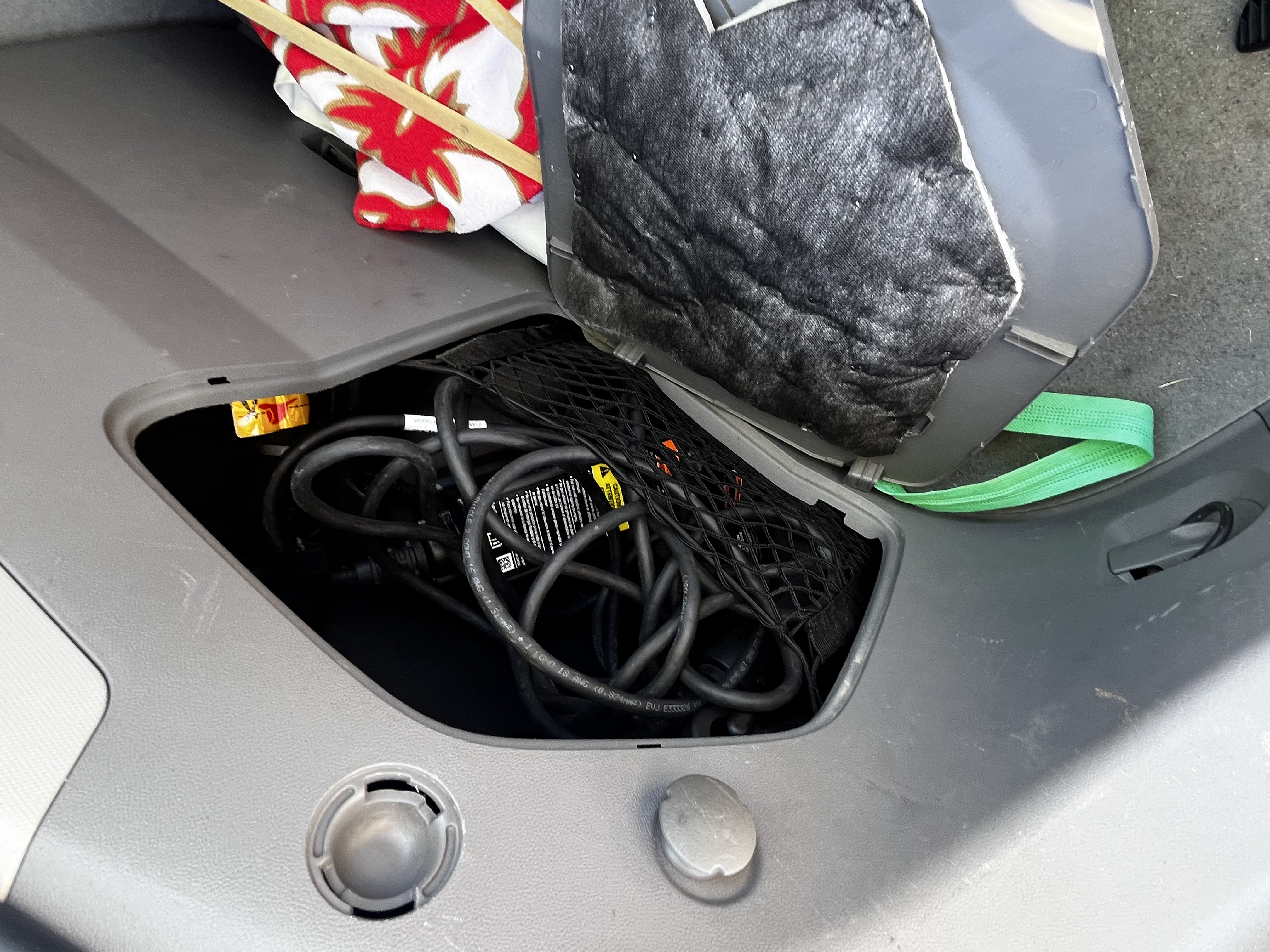 Used 2017 Chevrolet Volt LT w/ Comfort Package FWD image 15
