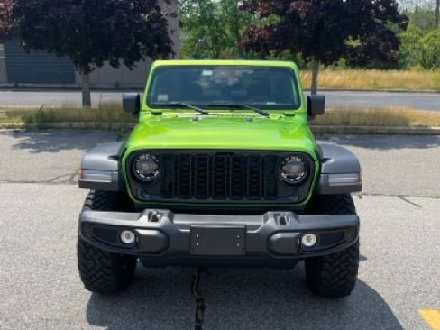 Used 2025 Jeep Wrangler Sport AWD/4WD image 1