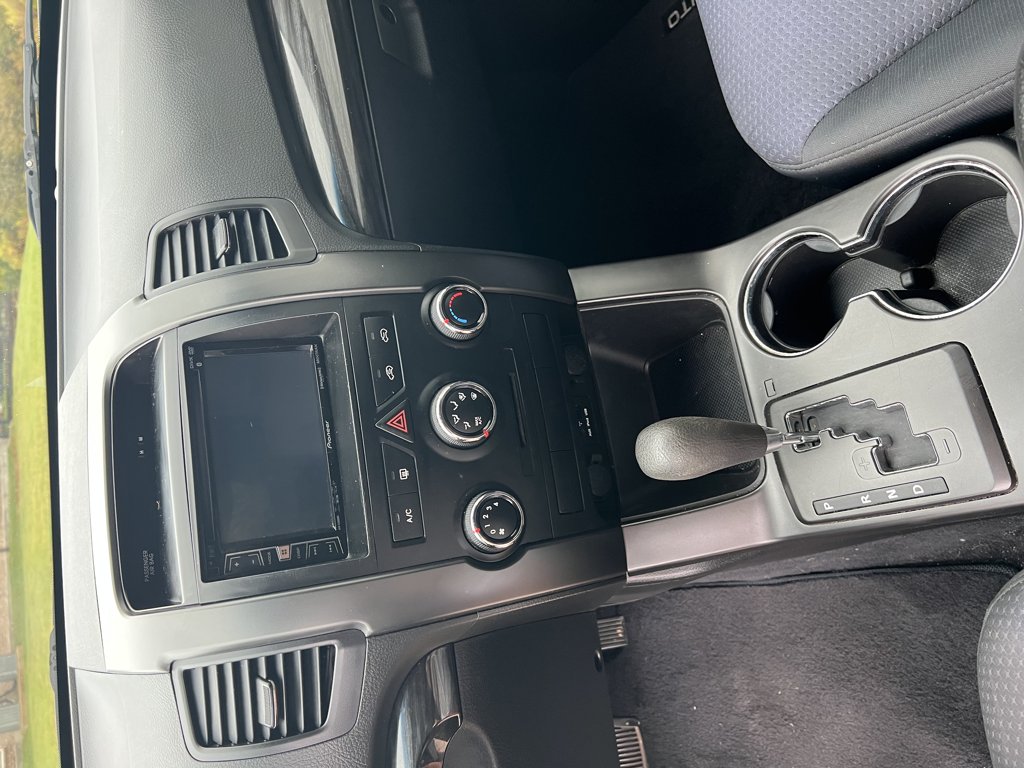 Used 2012 Kia Sorento FWD image 13