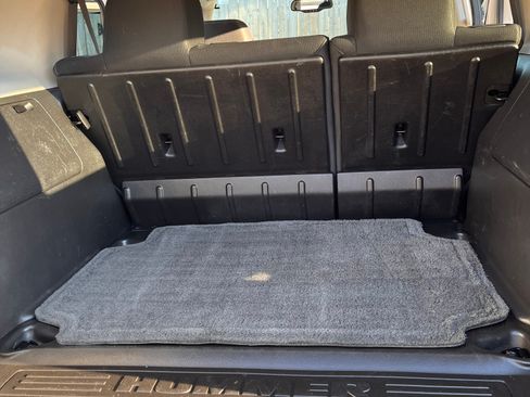 Used 2008 HUMMER H3 image 8