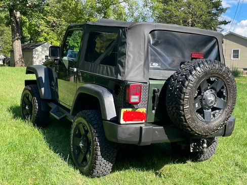 Used 2007 Jeep Wrangler X AWD/4WD image 2