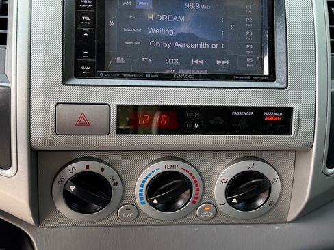 Used 2007 Toyota Tacoma PreRunner image 10