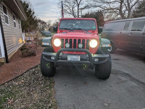 Used 2022 Jeep Gladiator Rubicon w/ Trailer Tow Package image 6