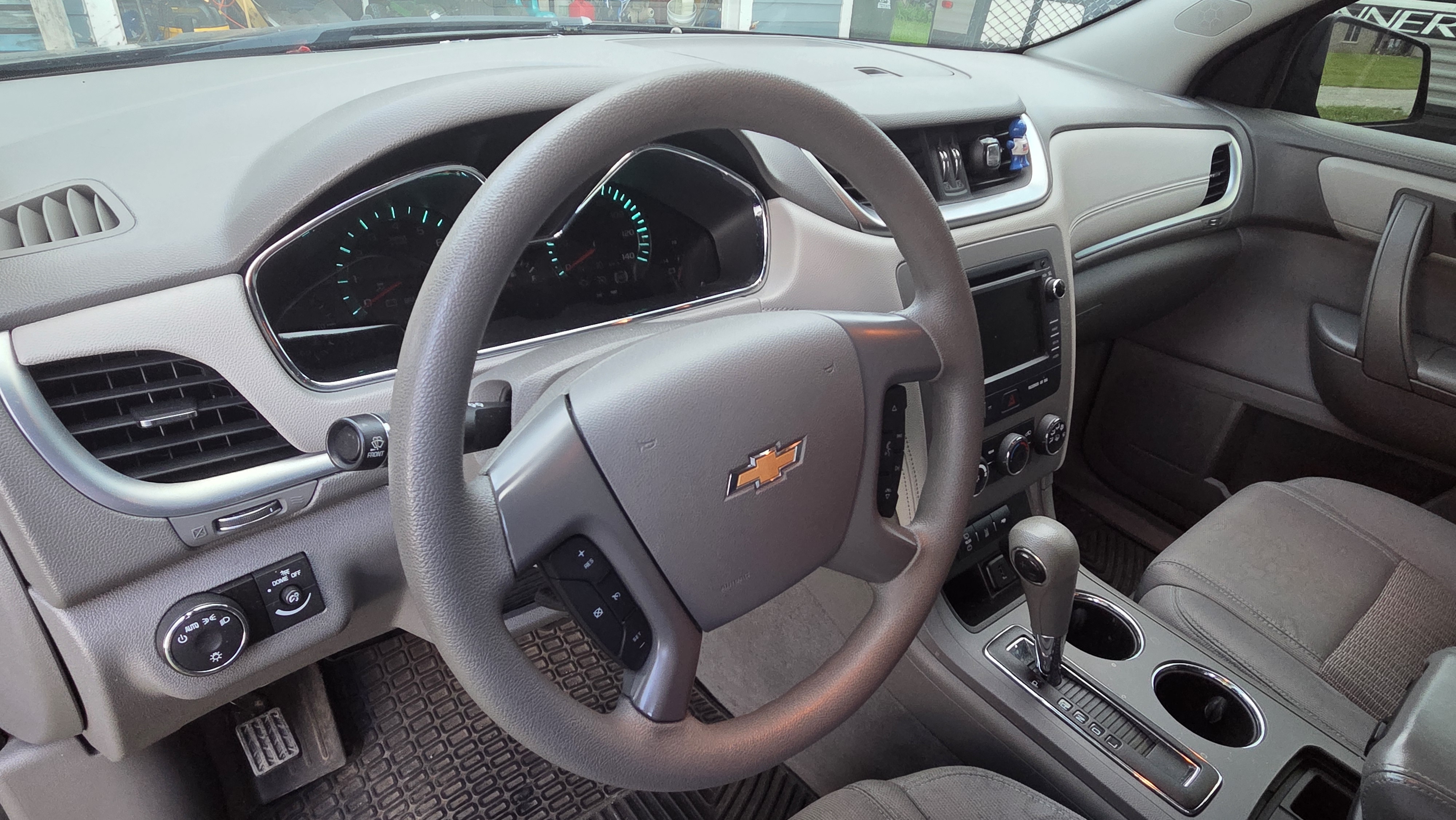 Used 2015 Chevrolet Traverse LS AWD/4WD image 4
