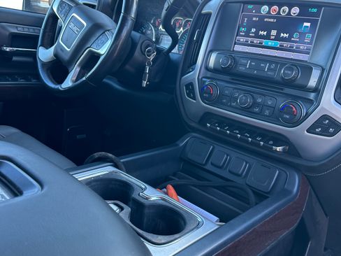 Used 2017 GMC Sierra 2500 SLT image 14