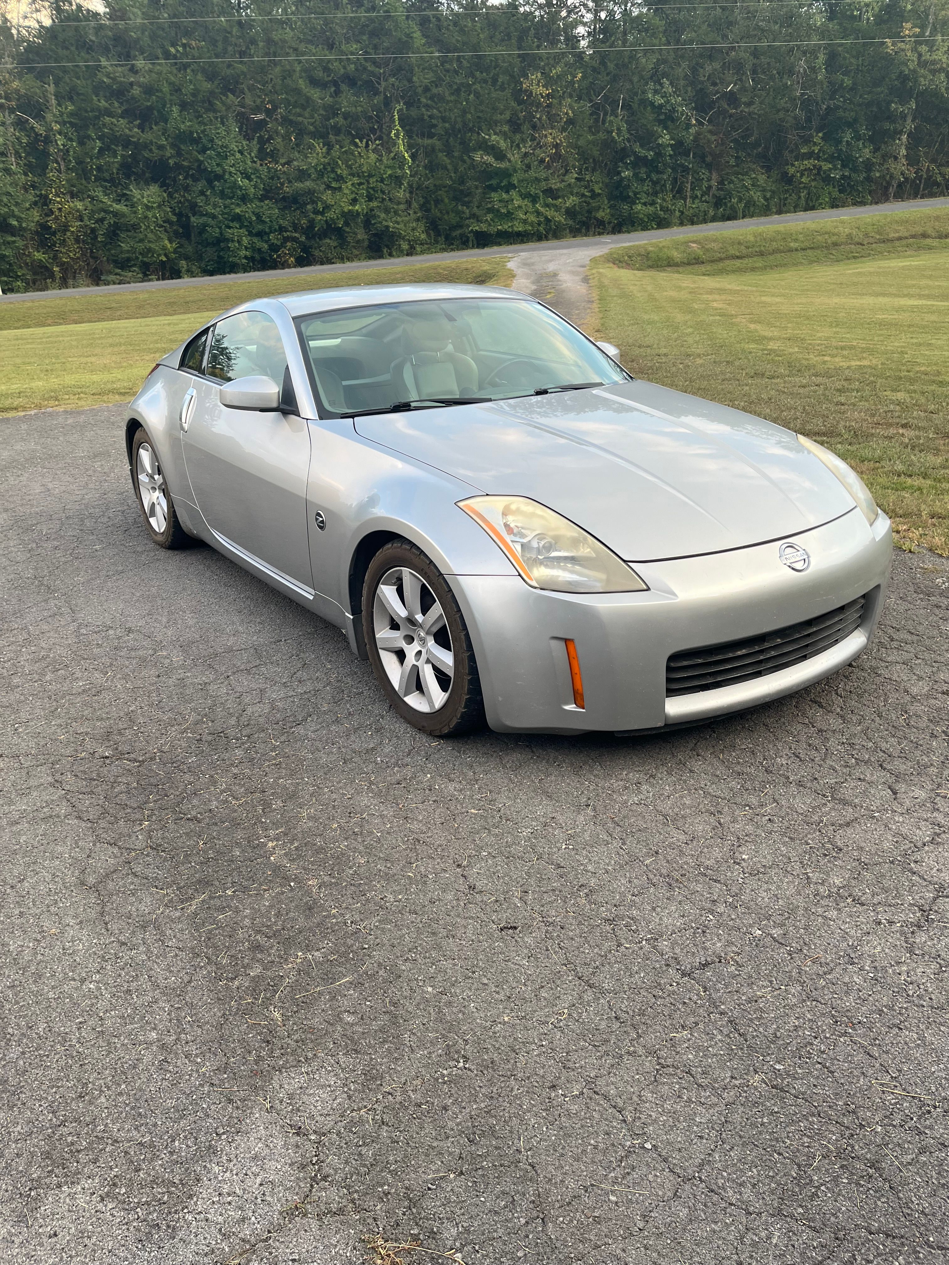 Used 2003 Nissan 350Z Touring RWD image 1