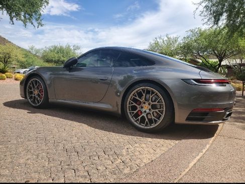 Used 2020 Porsche 911 Carrera image 6