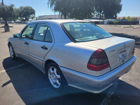 Used 2000 Mercedes-Benz C 280 Sedan image 12